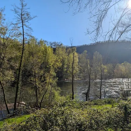 Entre Terre & Riviere Semesterbostad Saint-Parthem